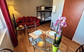 Zenitude Hôtel-Résidences Les Jardins de Lourdes